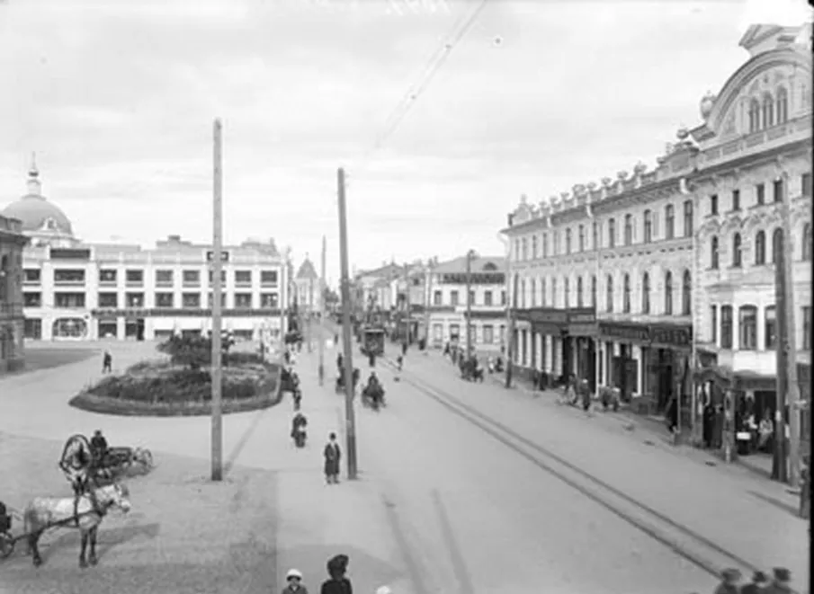 Архивное наследие нижегородских фотографов. Улица Большая Покровская