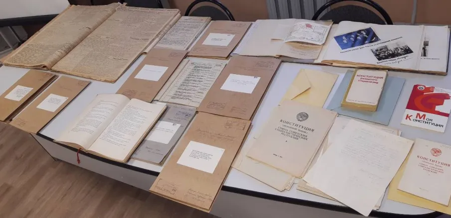 «Из истории советской конституции» (ко Дню Конституции по документам общественно-политического архива Нижегородской области)