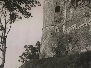 Рубрика "Восстановленный из руин.  К 75-летию начала реставрации Нижегородского кремля" Северная башня