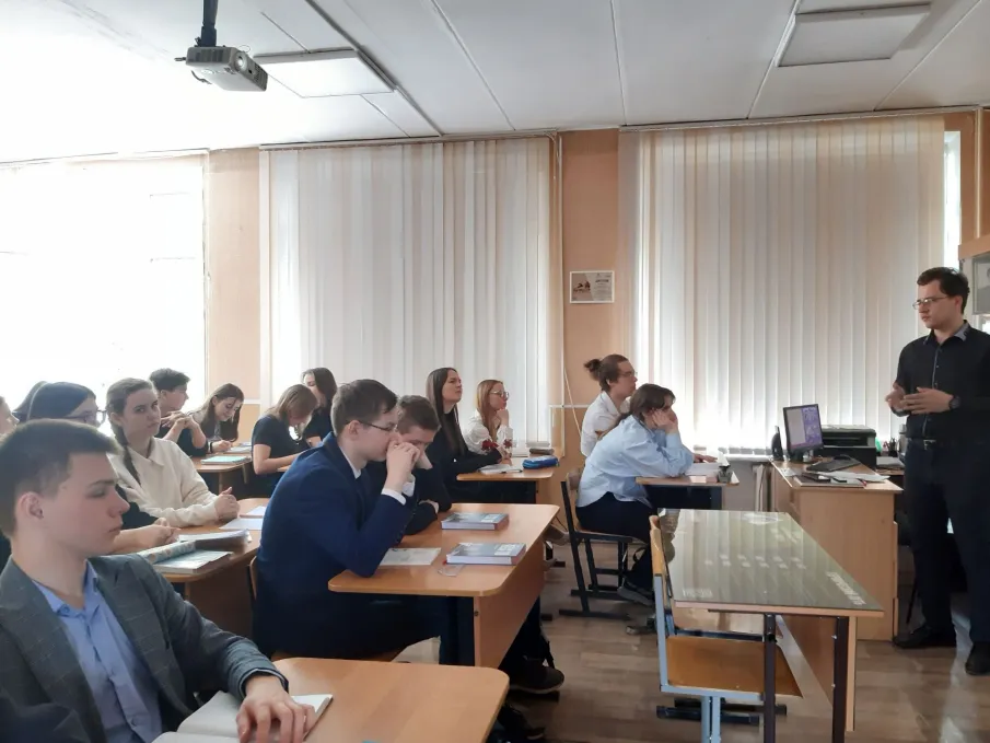 О проведении школьного урока «Этот день победы…»